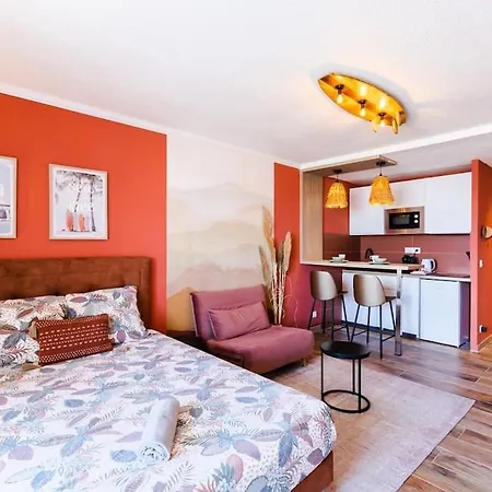 California - Clim Parking * Nimes