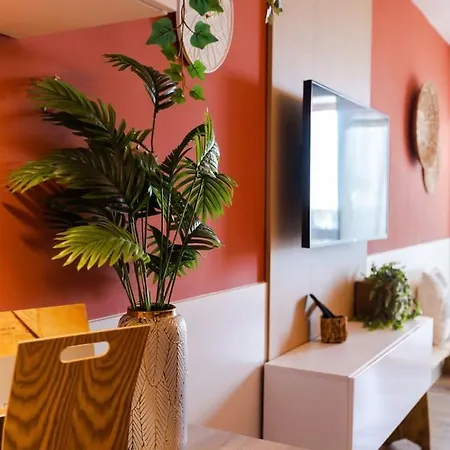 California - Clim Parking Apartment